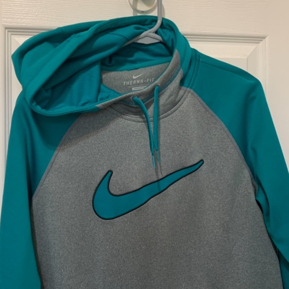 Nike therma-fit fleece hoodie - Picture 2 of 4